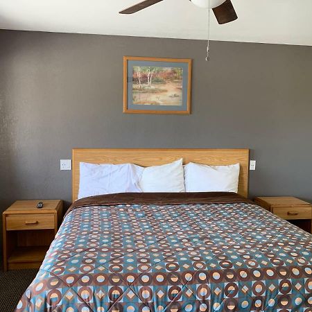 Cinderella Motel Wasco ภายนอก รูปภาพ