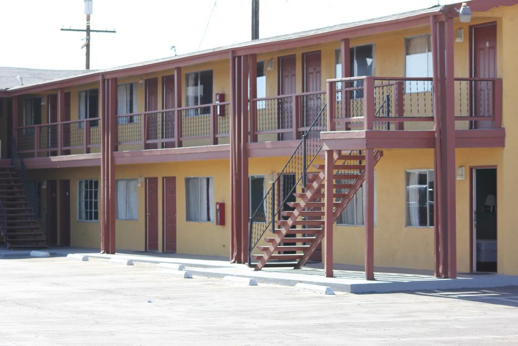 Cinderella Motel Wasco ภายนอก รูปภาพ